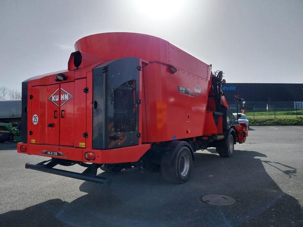 Melangeuse automotrice KUHN SPW 18 CS intense - photo slide 9