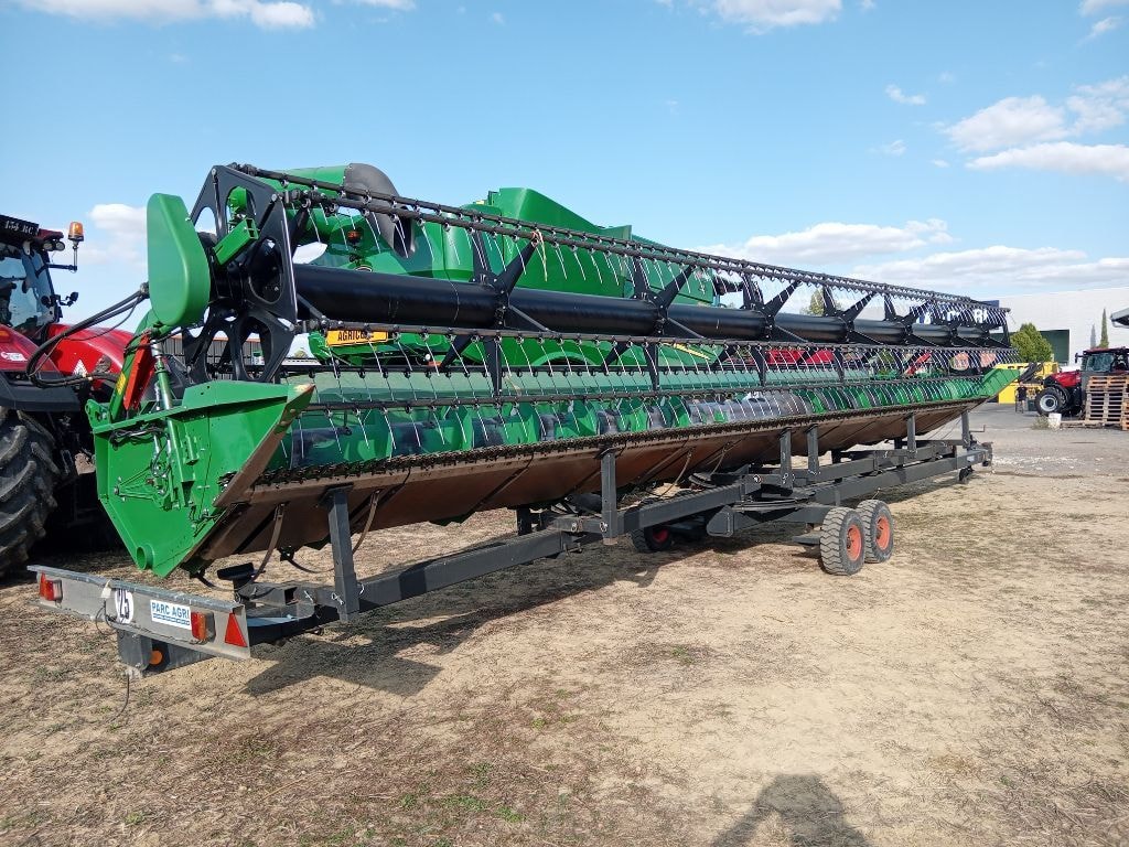 Coupe (MB) JOHN DEERE 635 R - photo slide 2