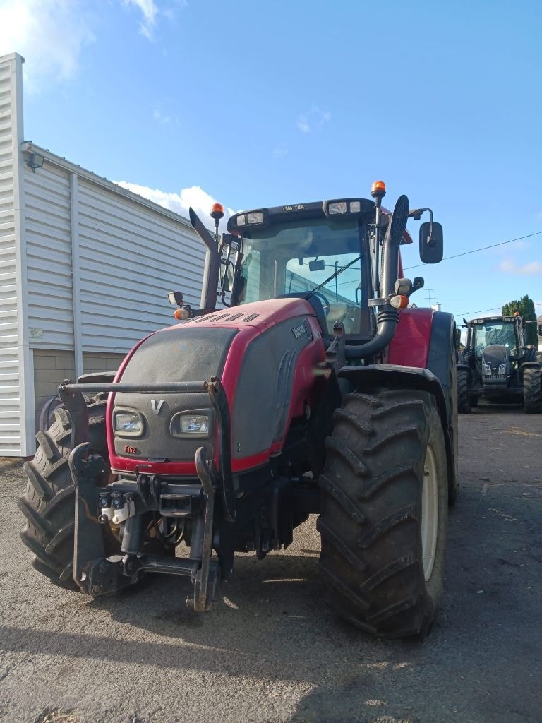 Tracteur VALTRA T152D - photo slide 6