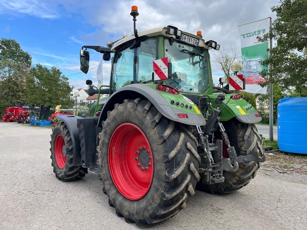 Tracteur FENDT 724 VARIO POWER - photo slide 6