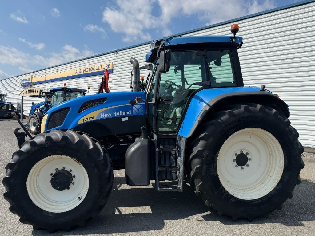 Tracteur NEW HOLLAND TVT170 - photo slide 7