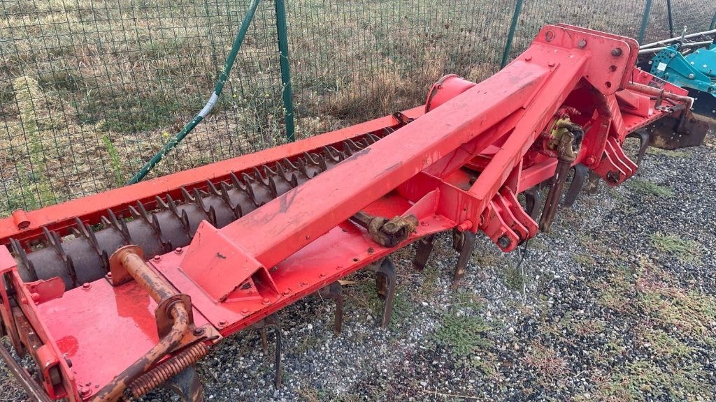 Herse rotative KUHN HRB402D - photo slide 5