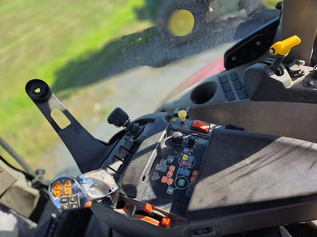 Tracteur chargeur CASE IH PUMA CVX 130 - photo slide 12