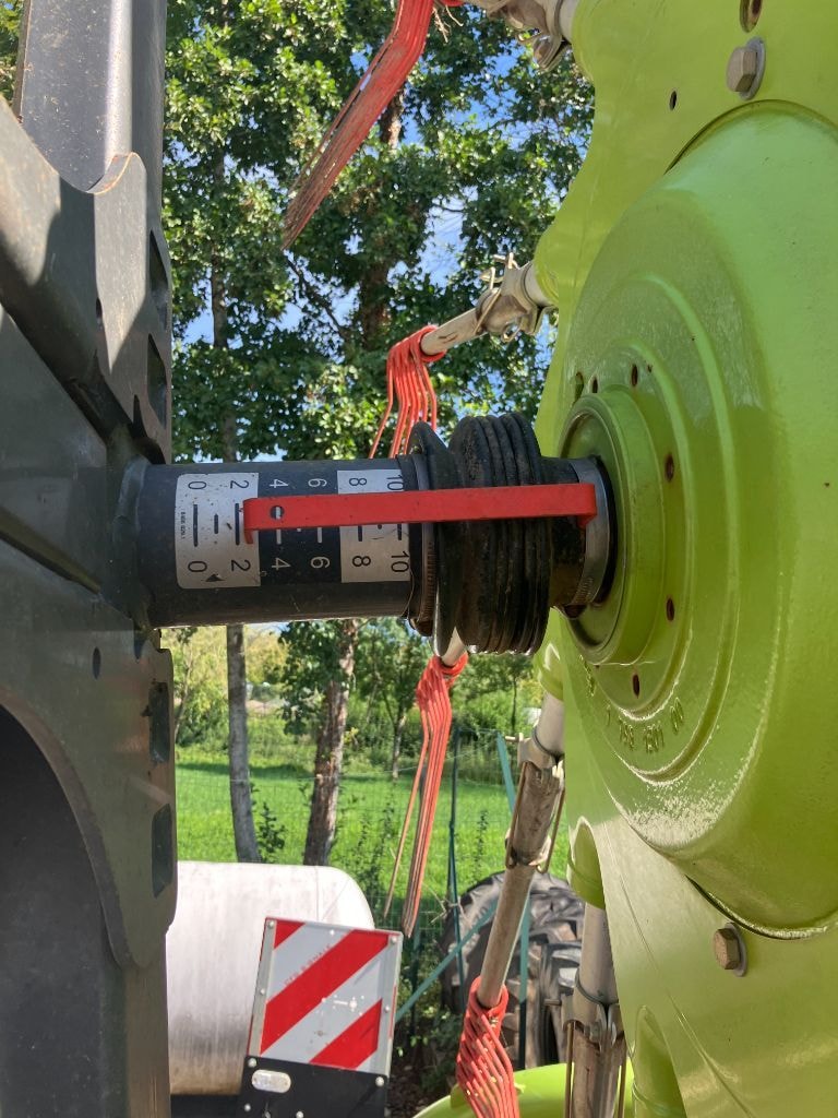 Andaineur CLAAS LINER 2900 - photo slide 8