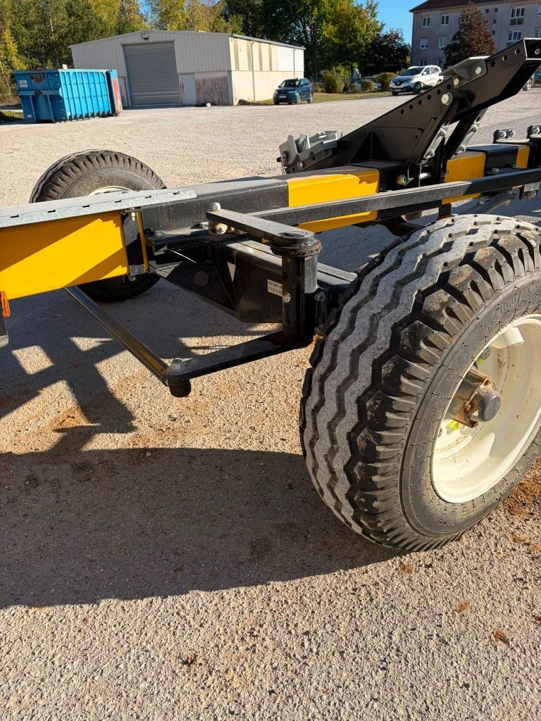 Chariot de coupe NEW HOLLAND 4 WT 25 - photo slide 8