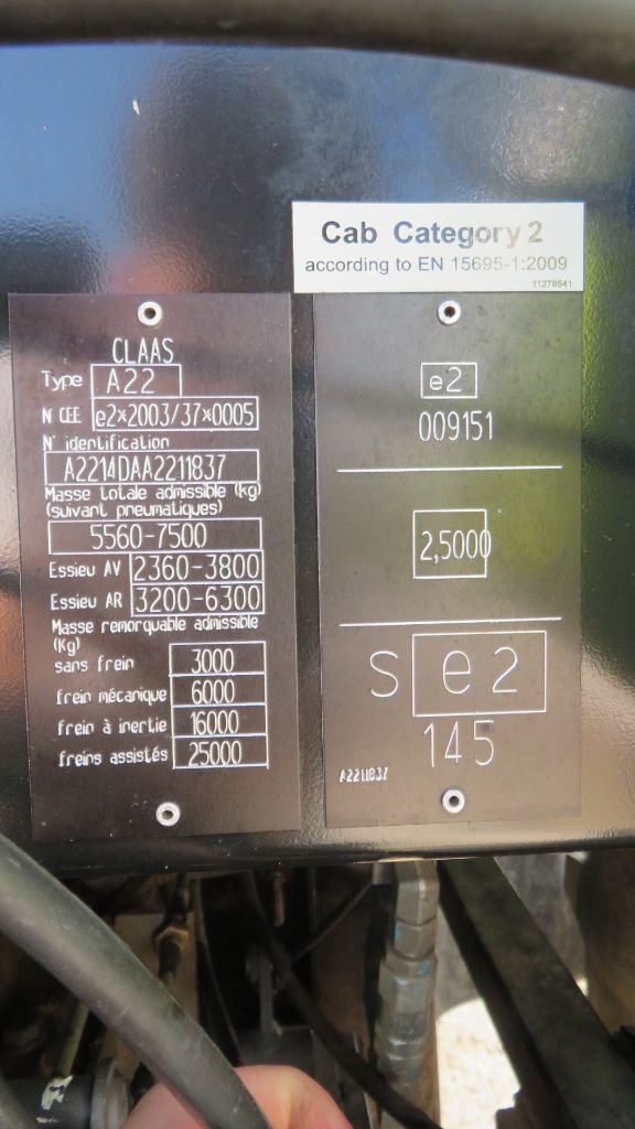 Tracteur chargeur CLAAS AXOS 320 CX  - photo slide 36