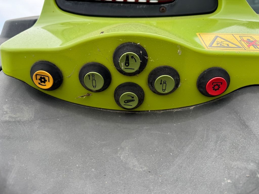 Tracteur CLAAS AXION 810 CEBIS - photo slide 13