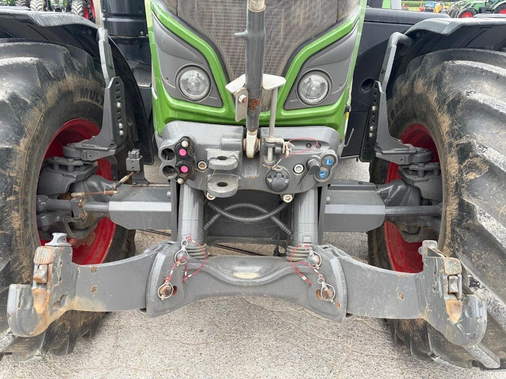 Tracteur FENDT 716 VARIO POWER - photo slide 5
