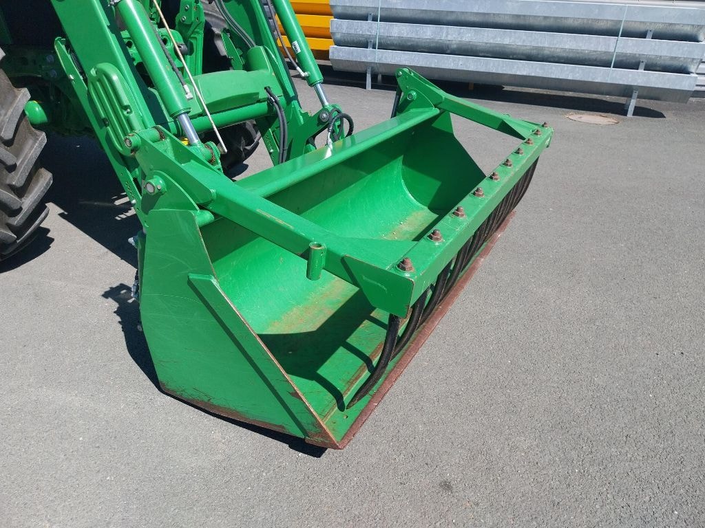 Tracteur JOHN DEERE 6110M - photo slide 18