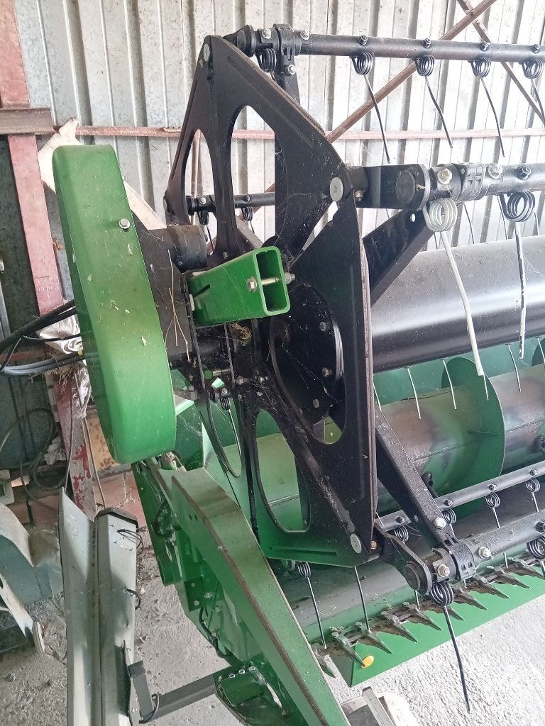 Coupe (MB) JOHN DEERE 635 R - photo slide 15