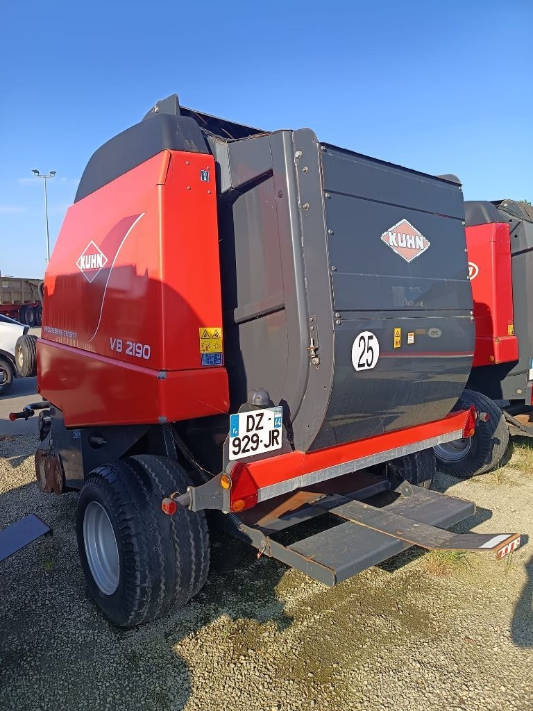 Presse balles rondes KUHN Vb2190 - photo slide 7