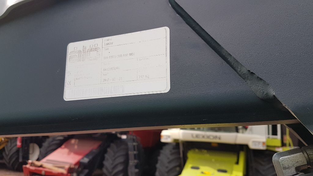 Tracteur chargeur JOHN DEERE 6810 TLS - photo slide 29