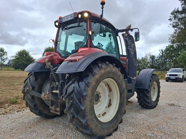 Tracteur VALTRA T144  ACTIVE - photo slide 5