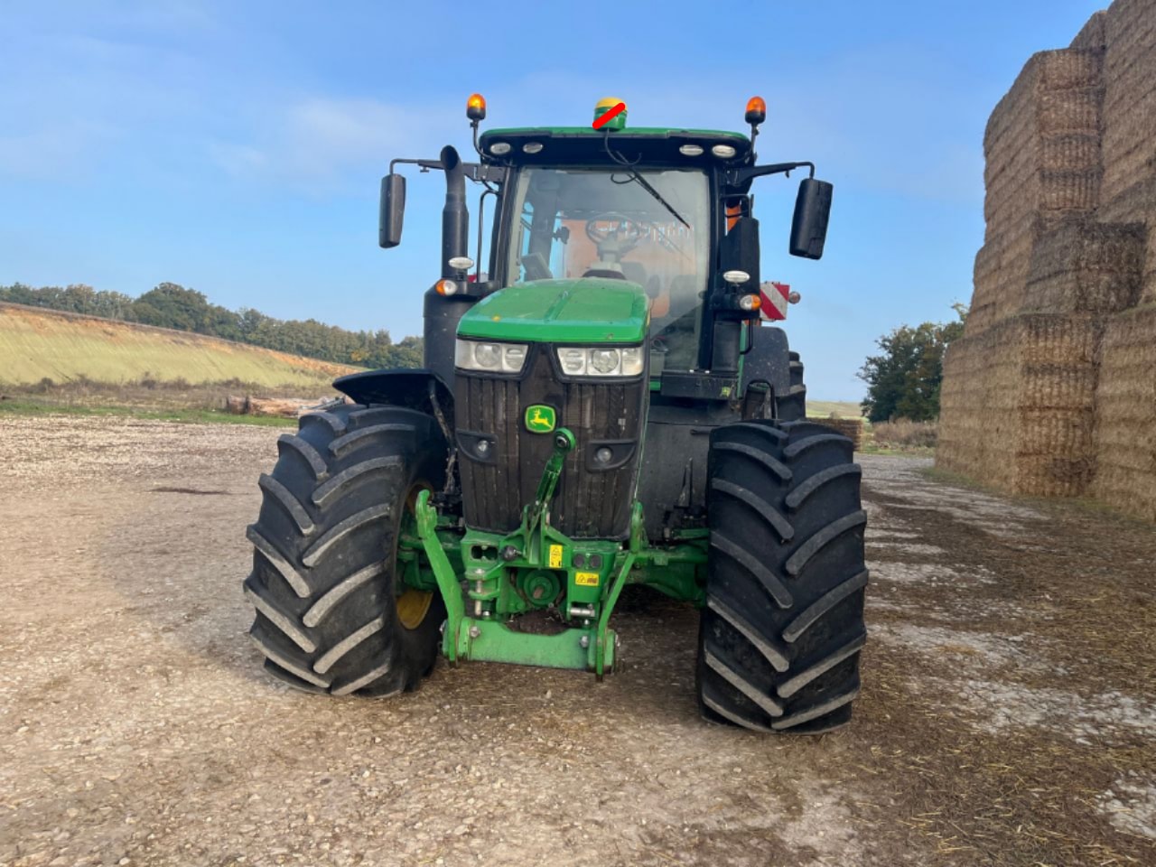 Tracteur JOHN DEERE 7310R - photo slide 2