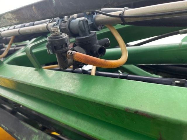 Pulverisateur JOHN DEERE TF 840 i - photo slide 8