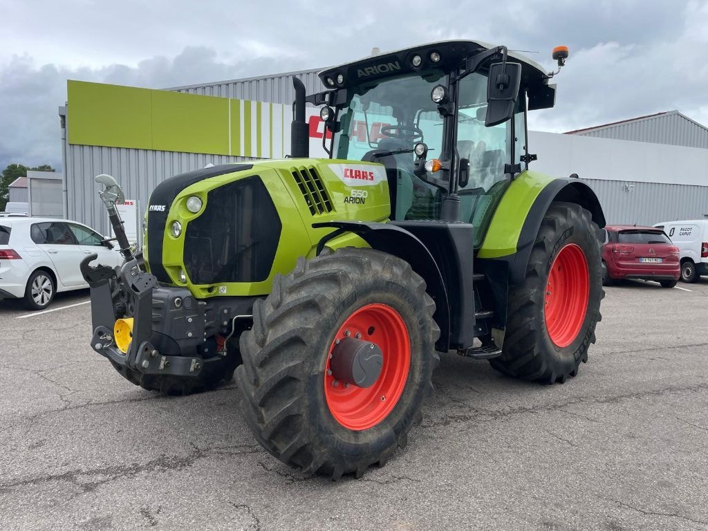 Tracteur CLAAS ARION 650 CIS  - photo slide 1