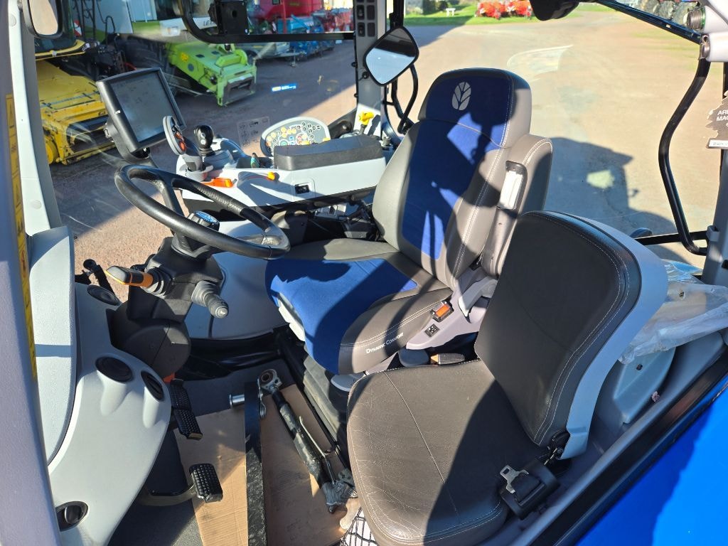 Tracteur NEW HOLLAND T7.210 AC - photo slide 3