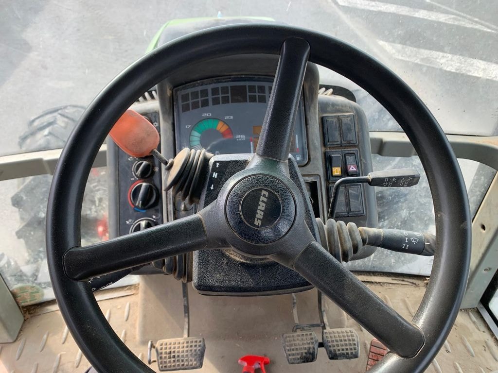 Tracteur CLAAS Ares 616 RC - photo slide 22