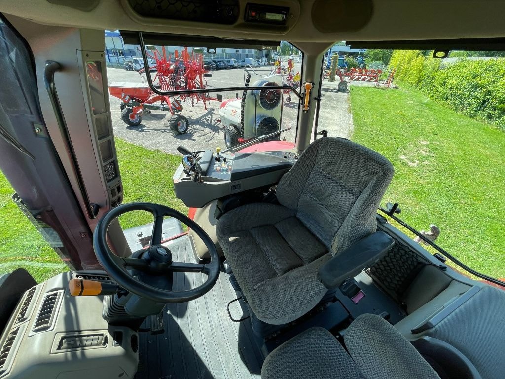 Tracteur CASE IH MAGNUM 260 - photo slide 9