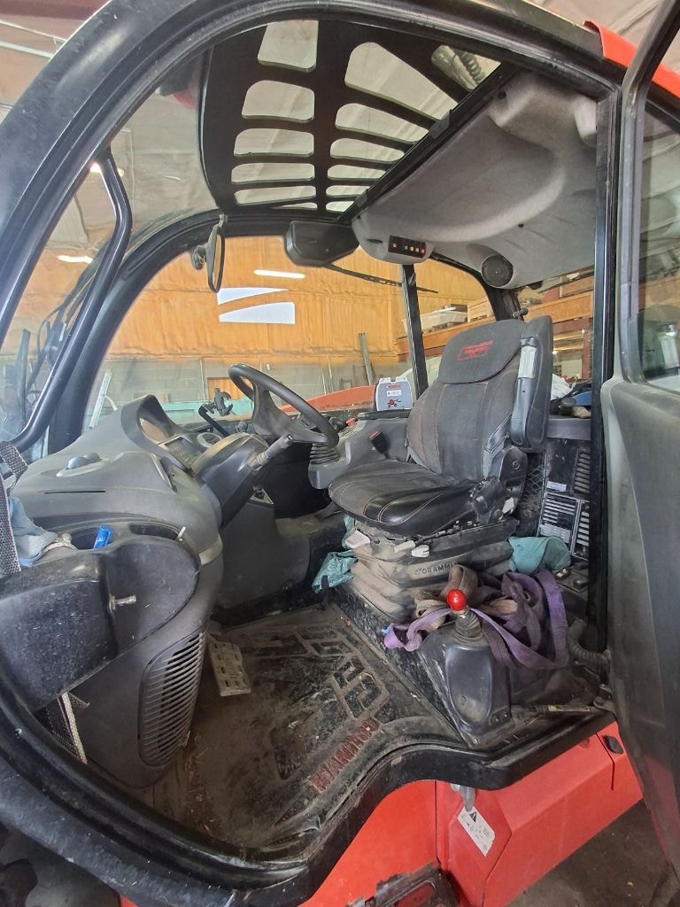 Telescopique MANITOU MLT 840-145 PS - photo slide 6