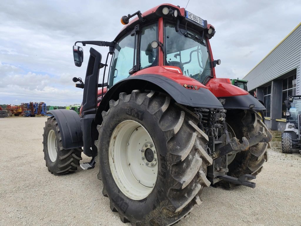 Tracteur VALTRA T155 - photo slide 3