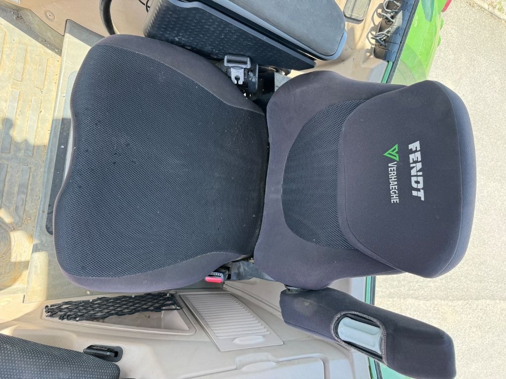 Tracteur FENDT 724 GEN 6 Power + - photo slide 21