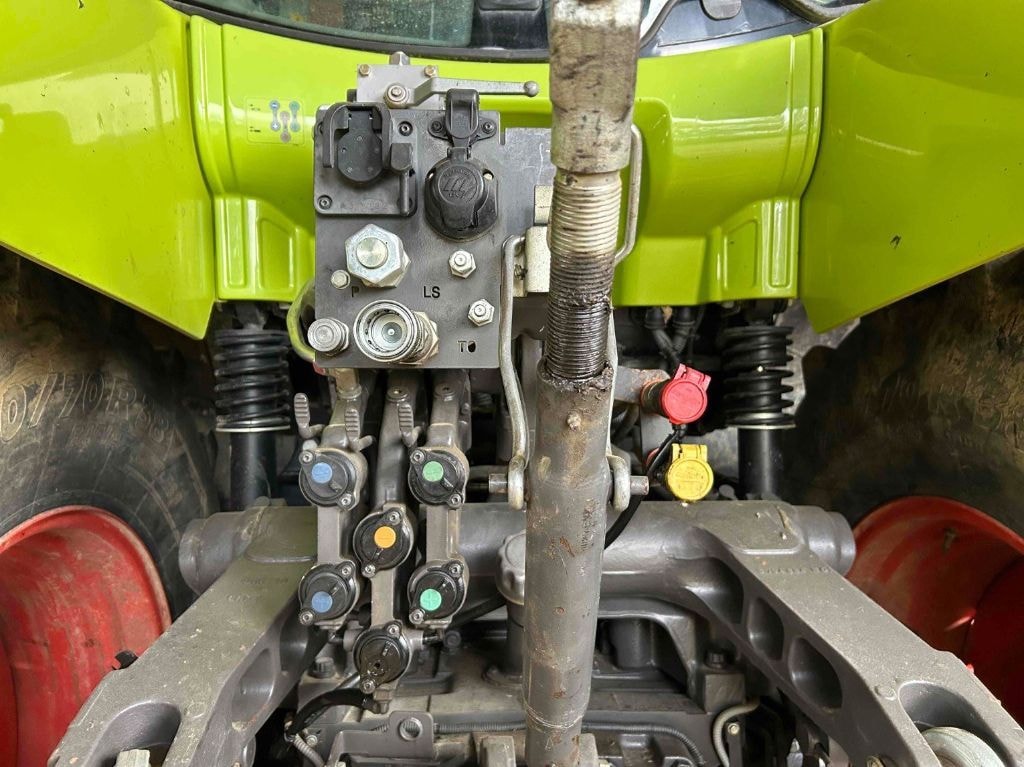 Tracteur CLAAS AXION 810 T4F CIS - photo slide 14