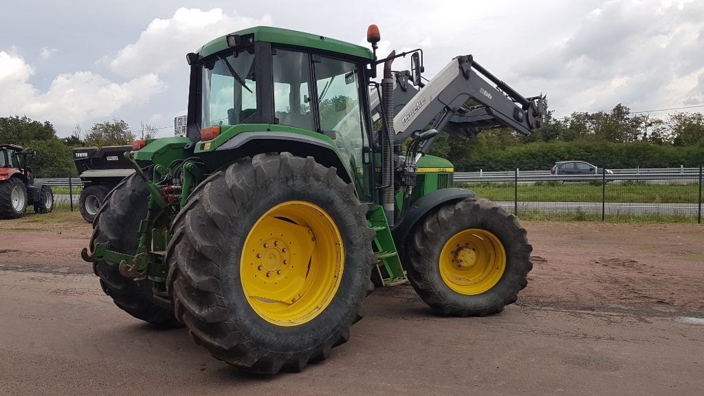 Tracteur chargeur JOHN DEERE 6810 TLS - photo slide 10