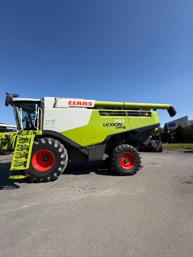 Moissonneuse CLAAS LEXION 750 - photo slide 74