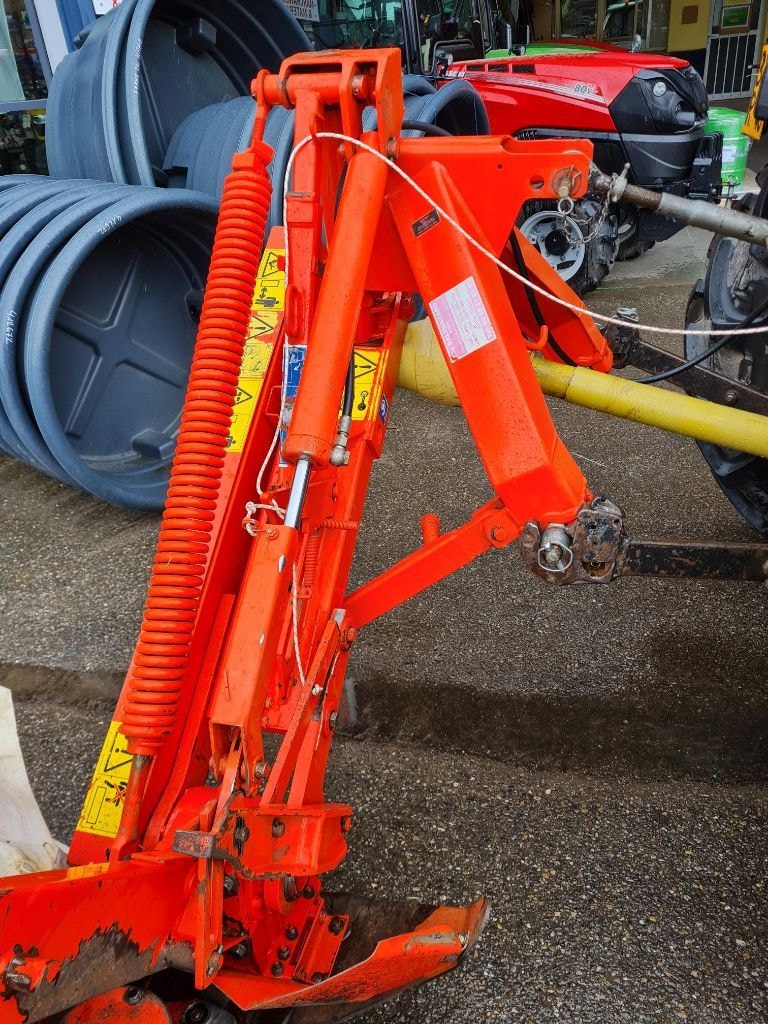 Faucheuse KUHN Gmd 600 GII - photo slide 8