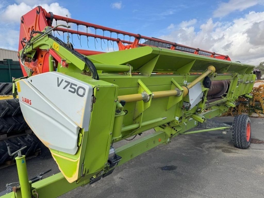 Moissonneuse CLAAS LEXION 740 - photo slide 19
