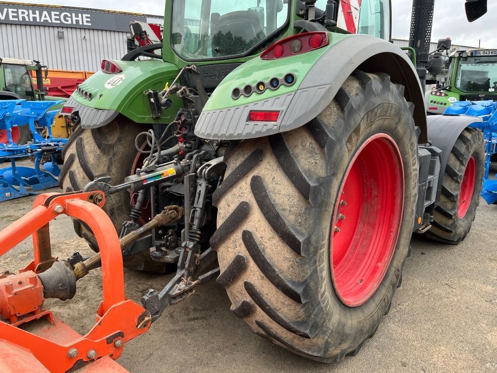 Tracteur FENDT 718 VARIO POWER + - photo slide 18