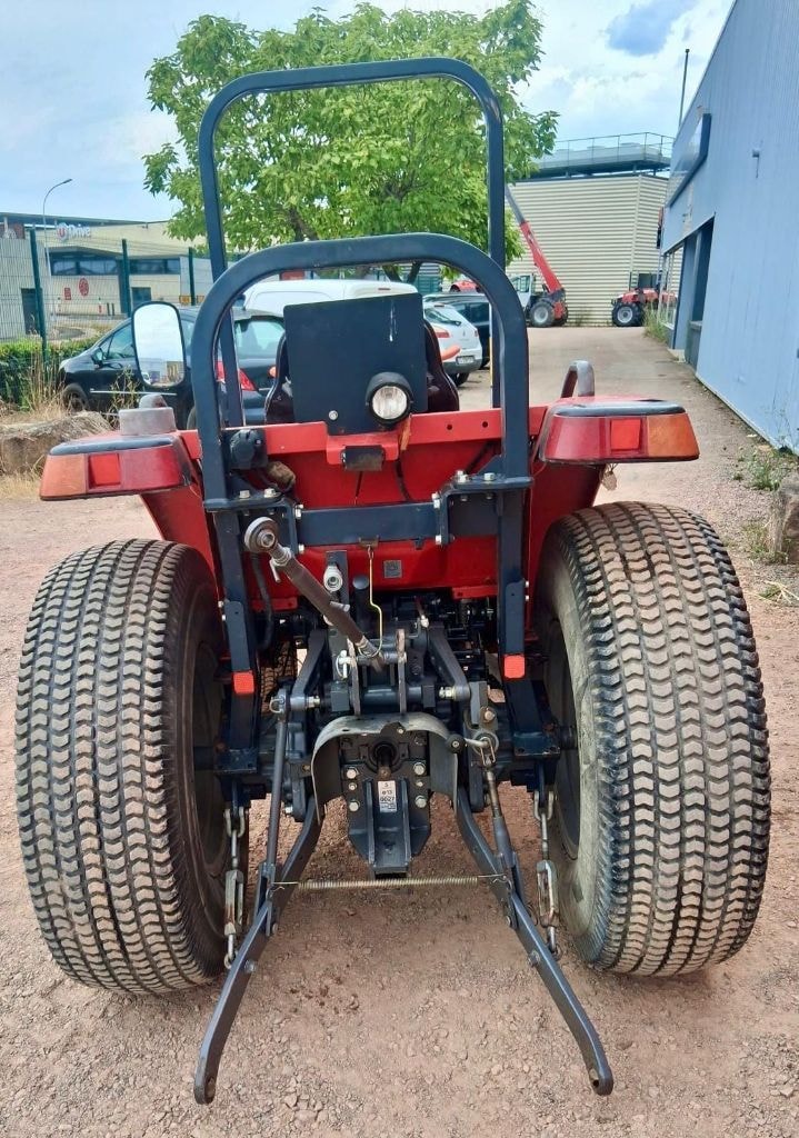 Tracteur MASSEY FERGUSON 1540 - photo slide 2