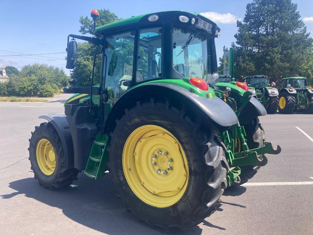 Tracteur JOHN DEERE 6110M - photo slide 12
