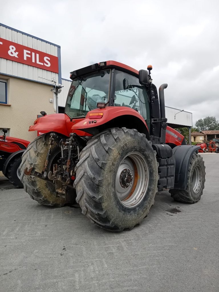 Tracteur CASE IH MAGNUM 260 - photo slide 5