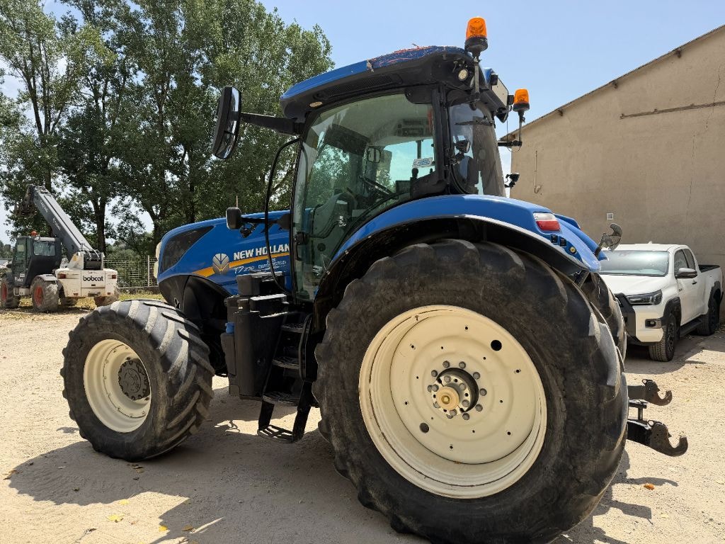 Tracteur NEW HOLLAND T7.230 PC - photo slide 2