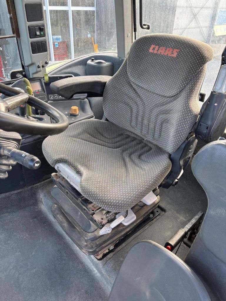 Tracteur CLAAS ARES 657 ATZ - photo slide 22