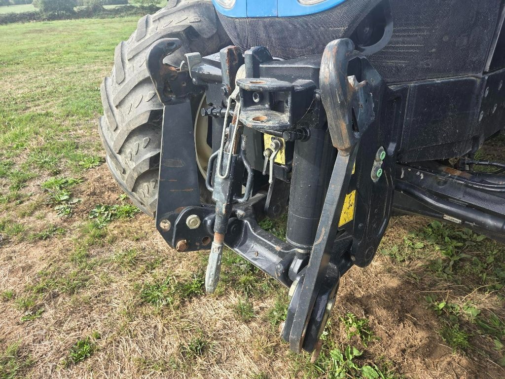 Tracteur NEW HOLLAND T7040 6.7L - photo slide 8