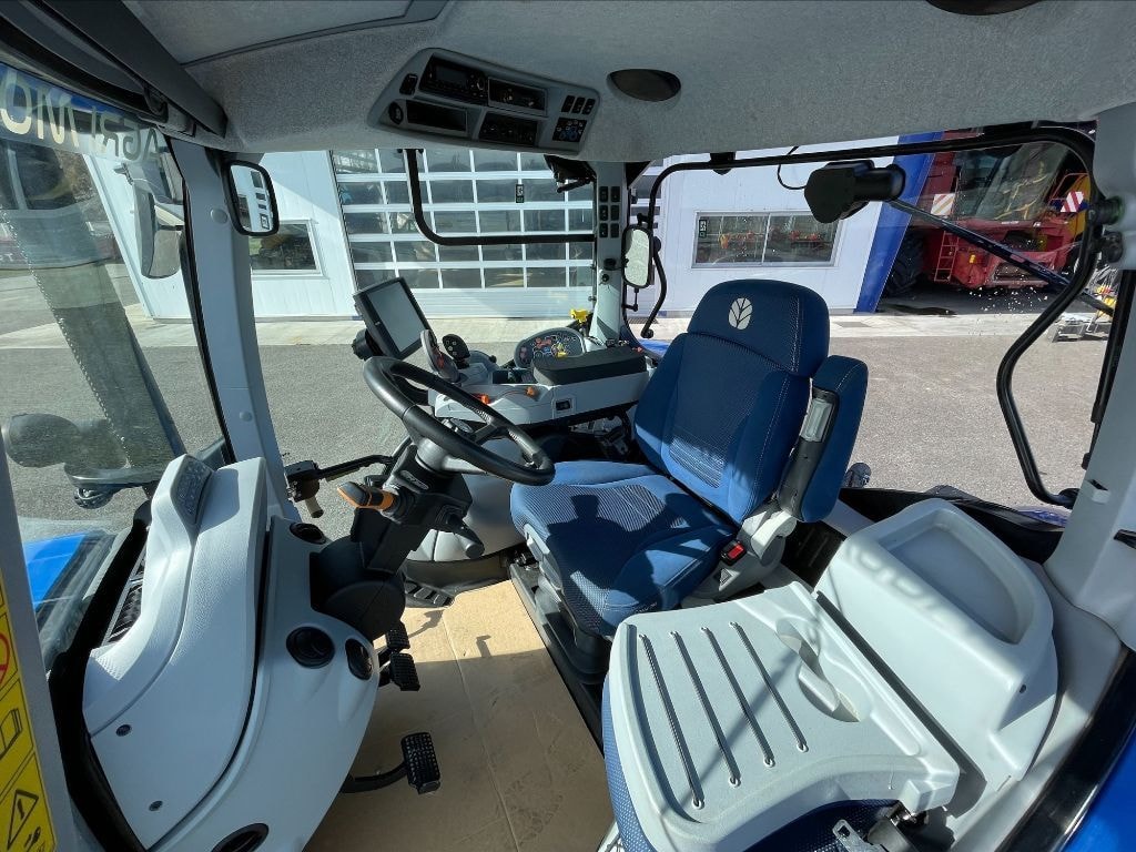 Tracteur NEW HOLLAND T6 180  - photo slide 4
