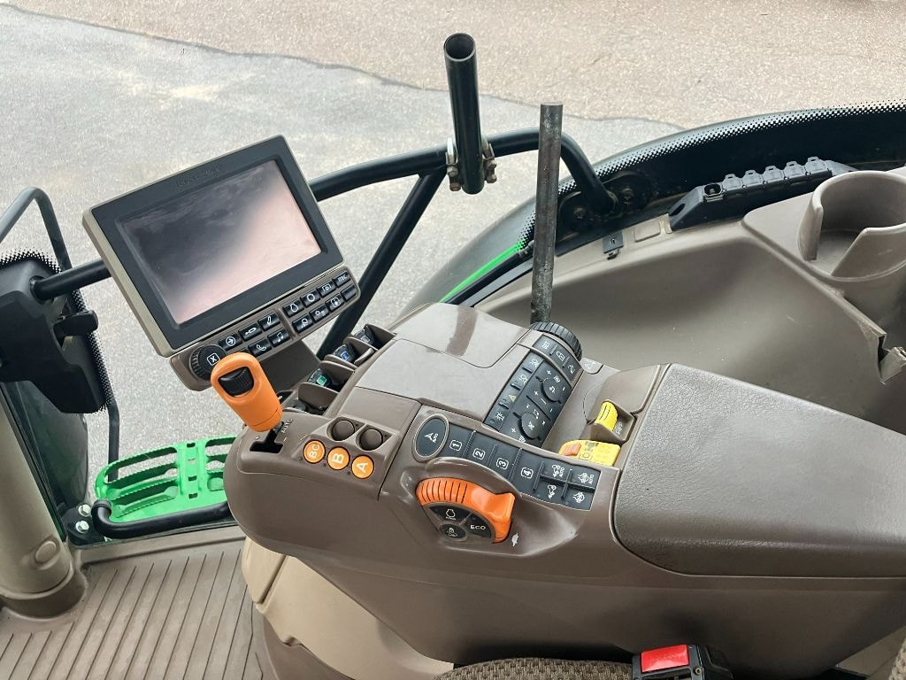 Tracteur JOHN DEERE 6195R - photo slide 7