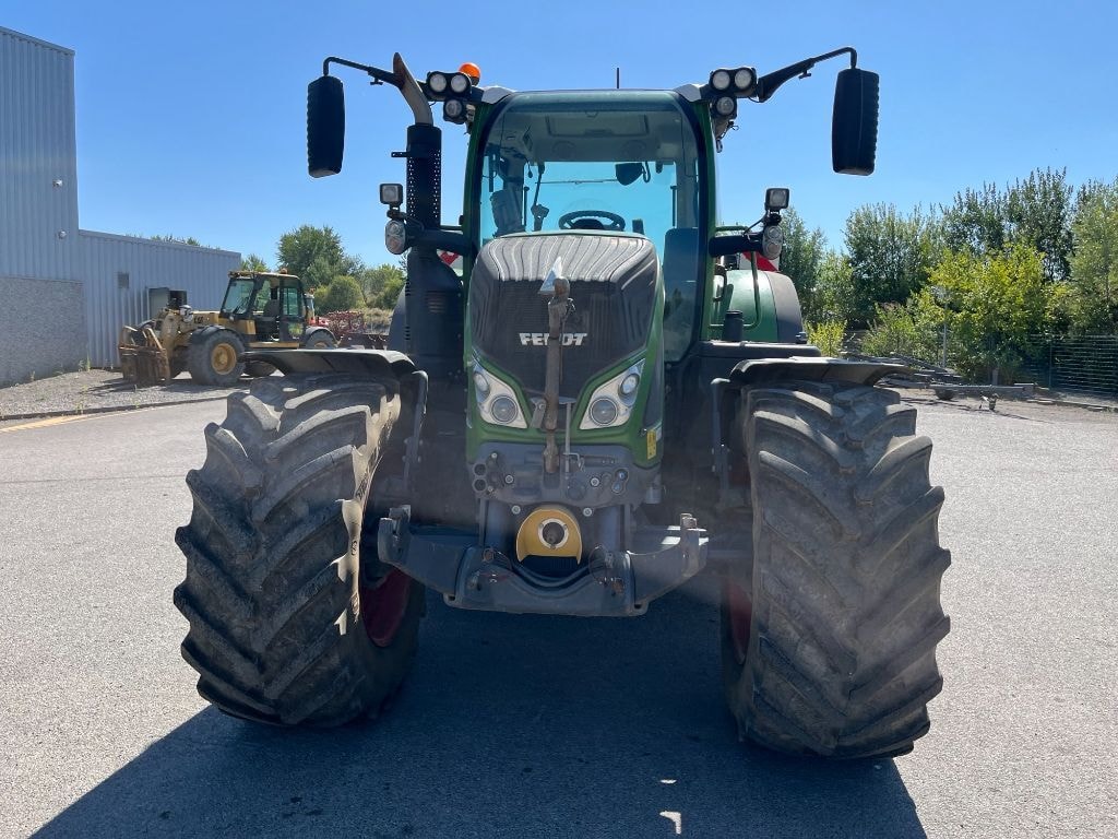 Tracteur FENDT 724 VARIO PROFI + - photo slide 3