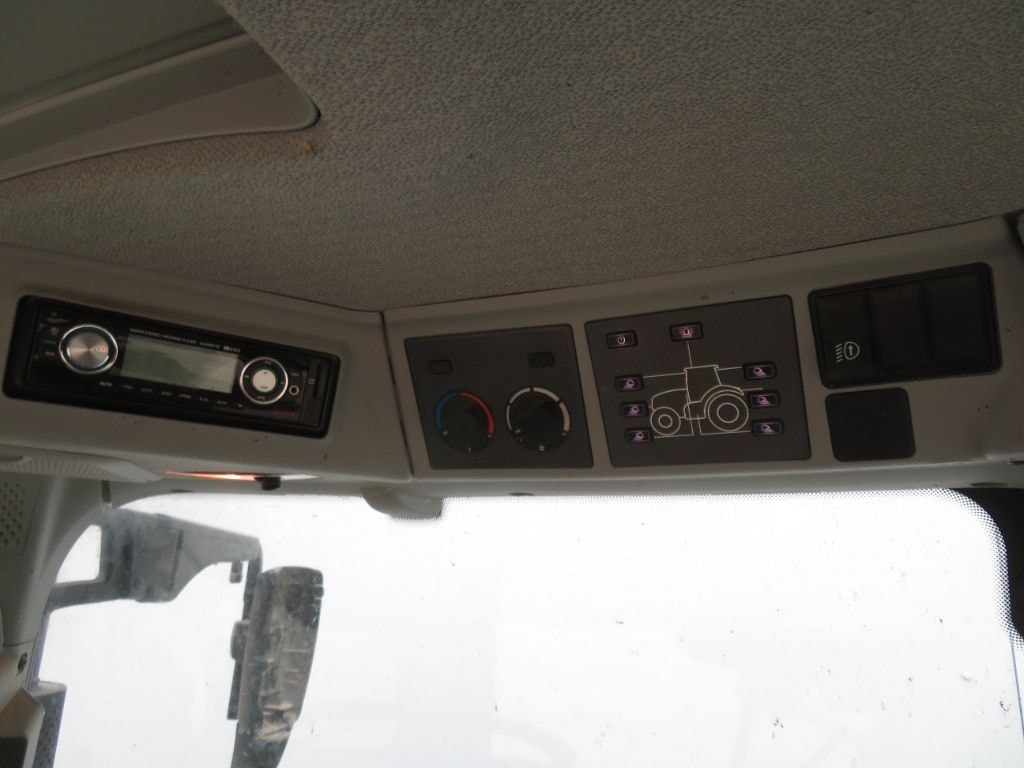 Tracteur chargeur CLAAS ARION 510 - photo slide 20