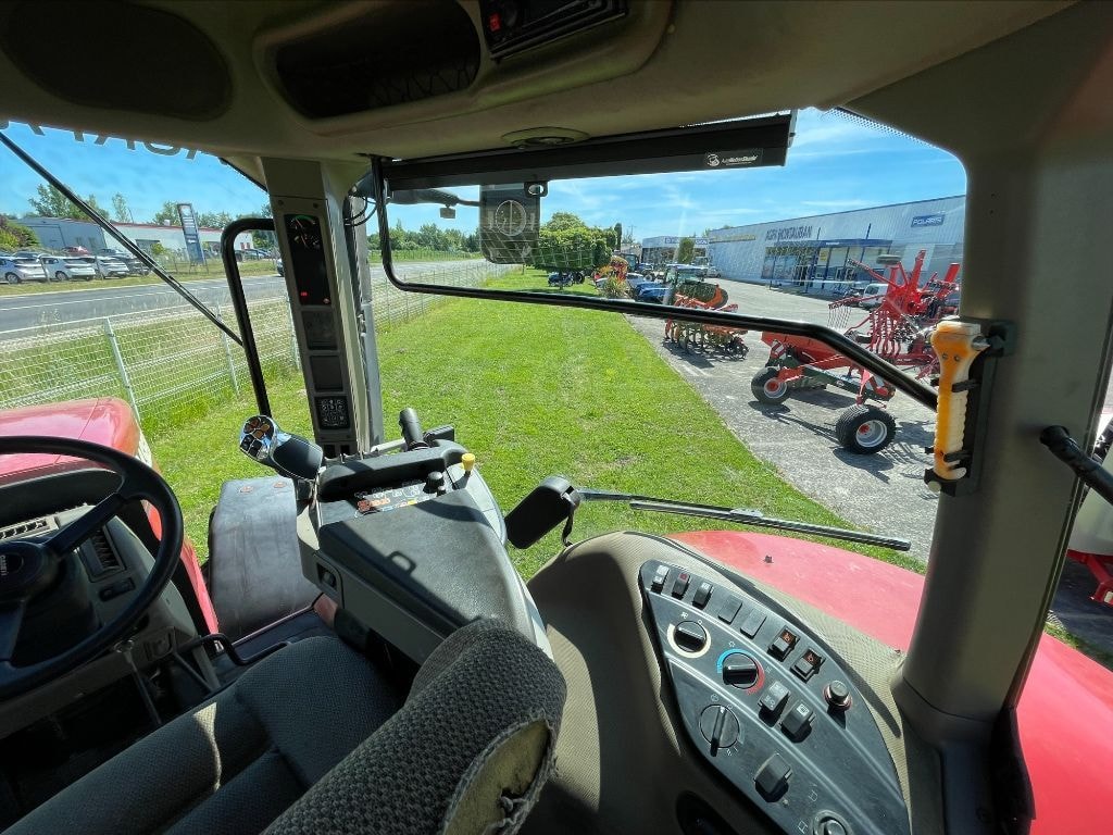 Tracteur CASE IH MAGNUM 260 - photo slide 4