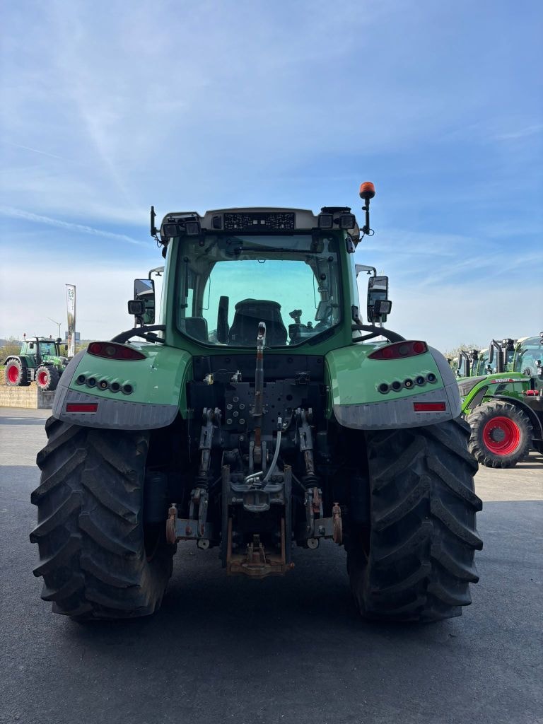 Tracteur FENDT 716 VARIO PROFI - photo slide 6