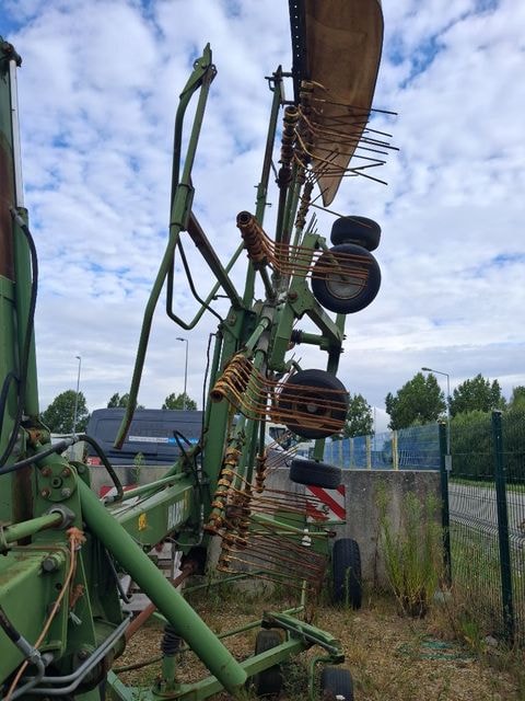 Andaineur KRONE SWADRO 810 - photo slide 3