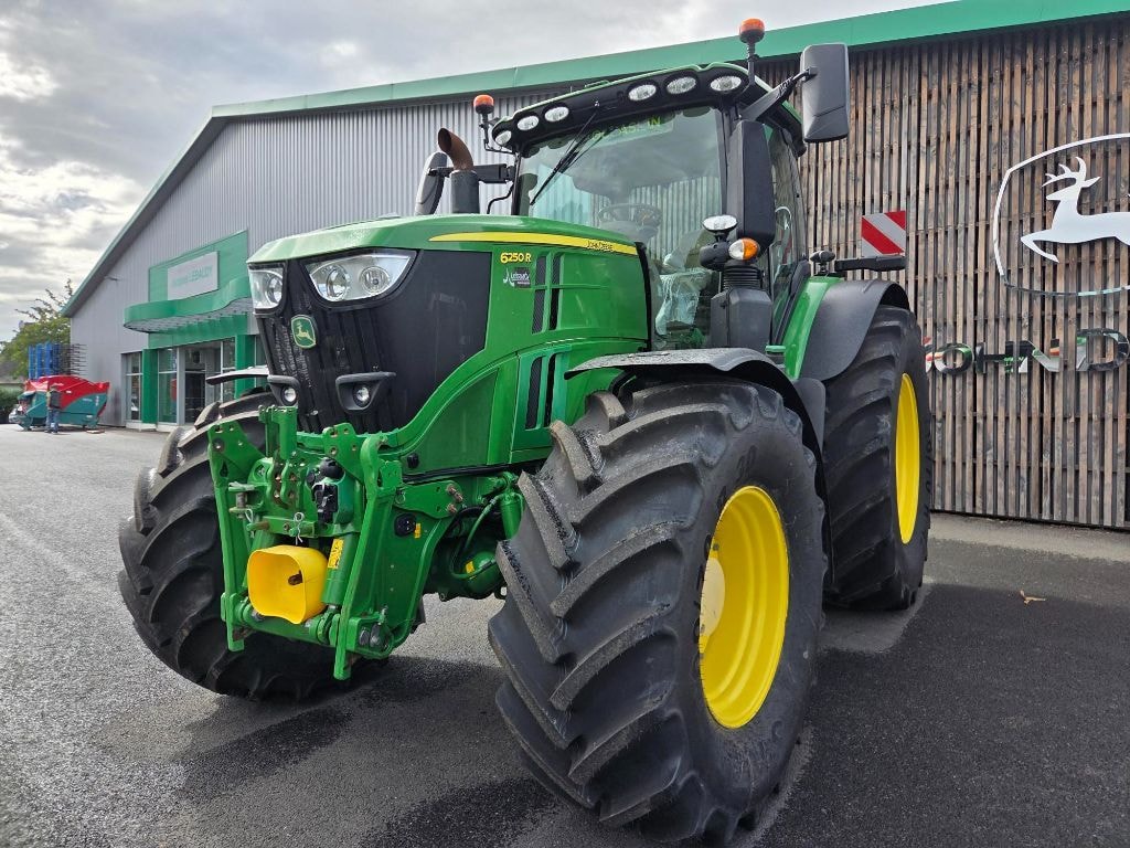 Tracteur JOHN DEERE 6250R - photo slide 1
