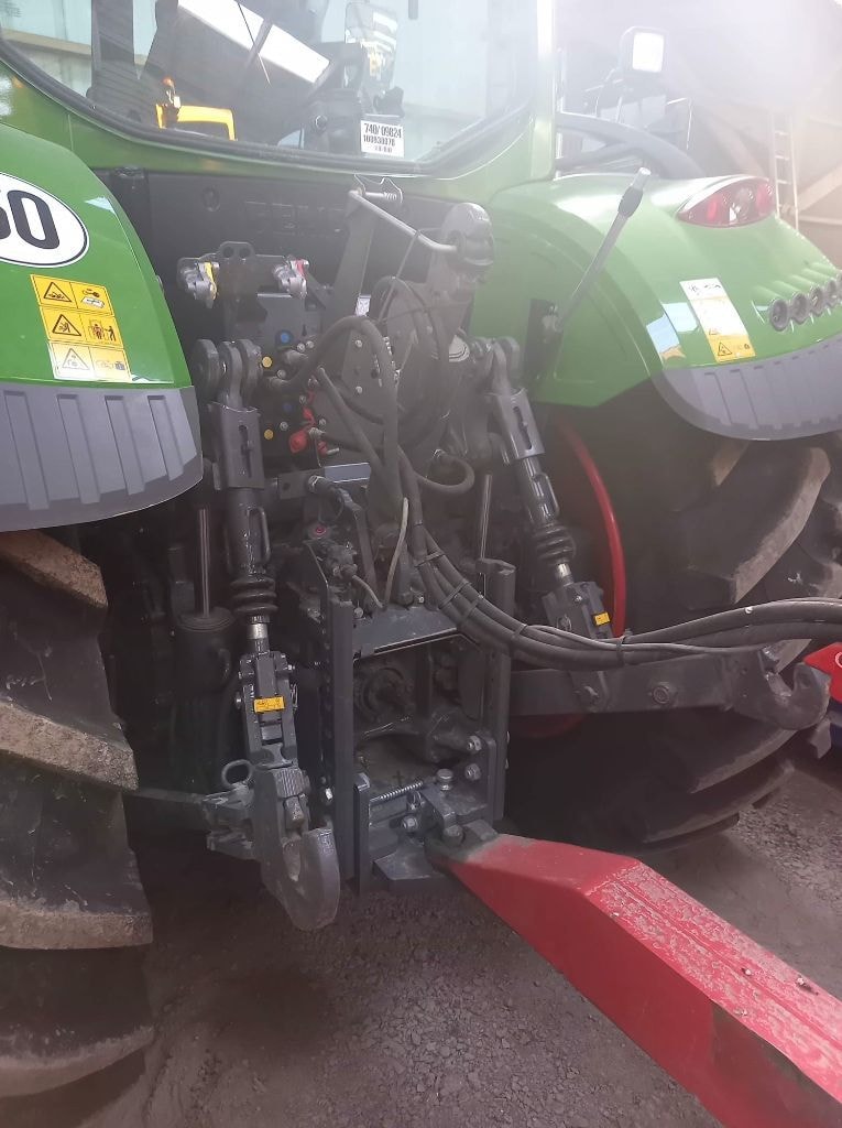 Tracteur FENDT 718 VARIO POWER - photo slide 8