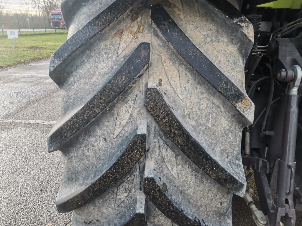 Tracteur CLAAS ARION 650 - photo slide 12