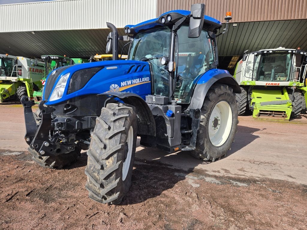 Tracteur NEW HOLLAND T6.145 DC - photo slide 17