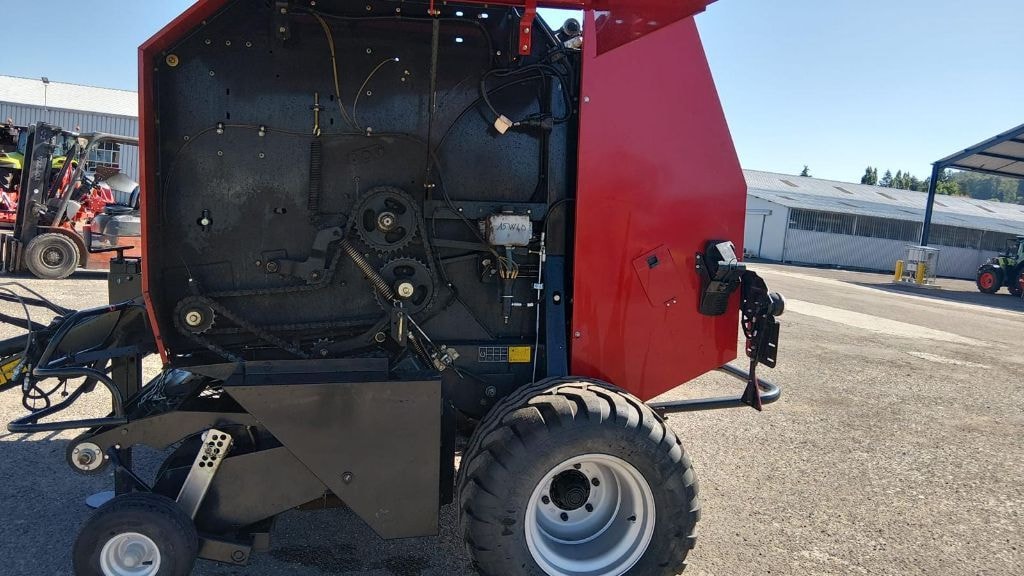 Presse balles rondes CASE IH RB 344 - photo slide 4